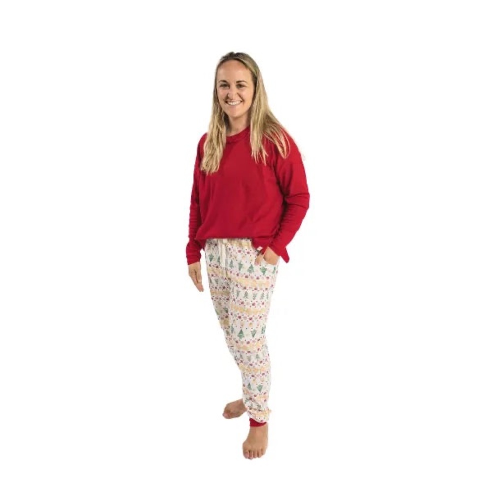Burt’s Bees Red and White Women’s Christmas Gingerbread Fair Isle Pajama Set